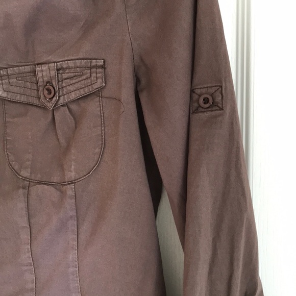 🤖4/$40🤖Urban Behavior 3/4 length shirt - Picture 3 of 6